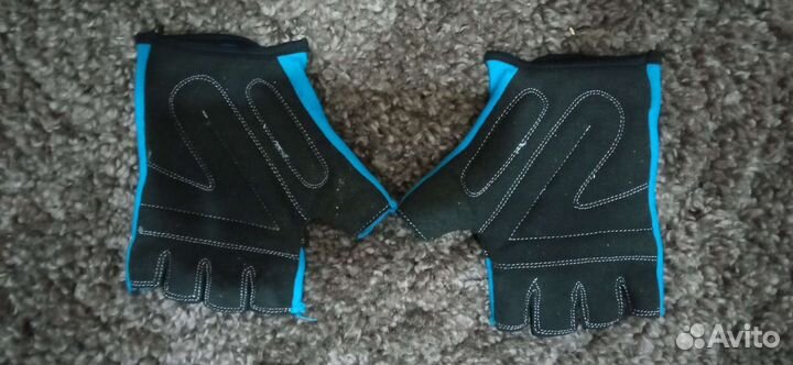 Перчатки