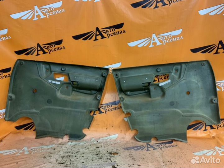 Обшивка боковой двери передняя УАЗ Патриот 2 2009