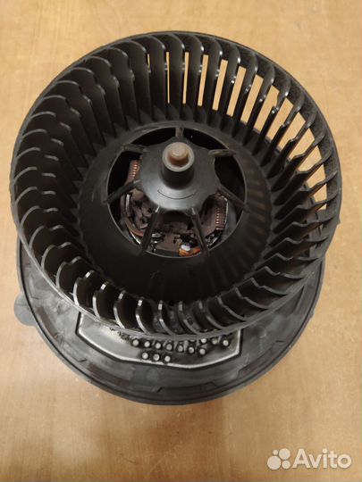 Мотор моторчик вентилятор отопителя салона
