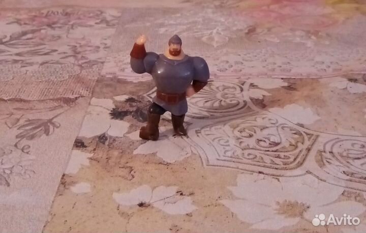 Игрушки Киндер