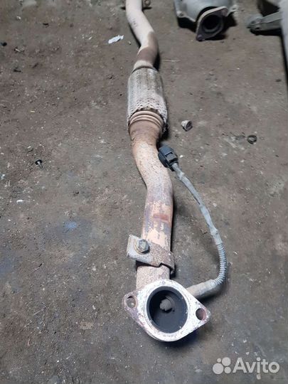 Приёмная труба глушителя Kia sportage II 2008г