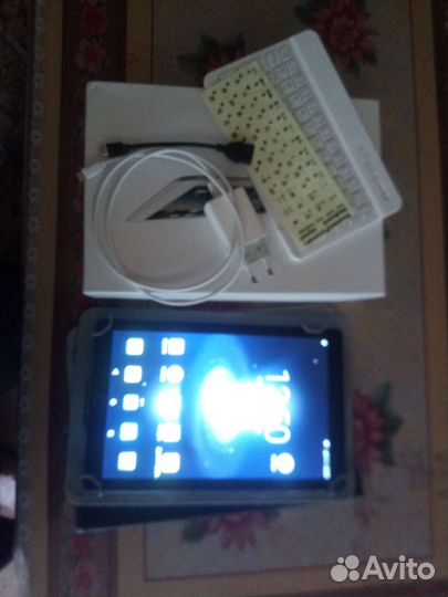 Планшет 10.1дюйма