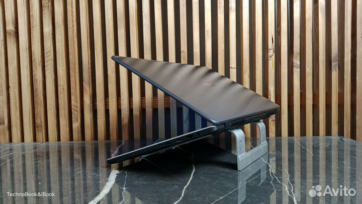 Игровой ноутбук Asus N705UD на Core I7