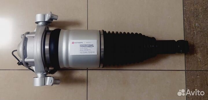 Стойка пневматическая порше cayenne задняя