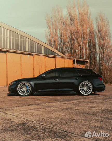 Кованые диски R22 5x112 на Audi RS6 RS7