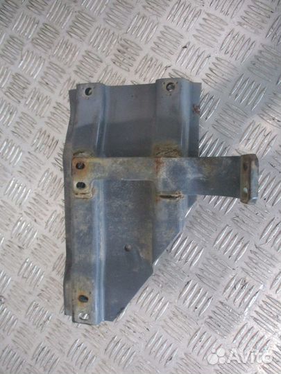 Кронштейн бокового спойлера рамы Scania 2168626