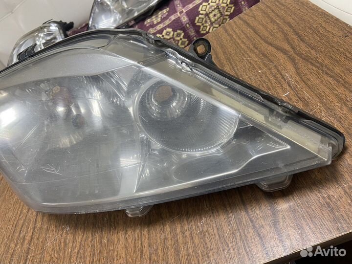 Фара правая Renault Logan 1 рестайлинг 10-15г