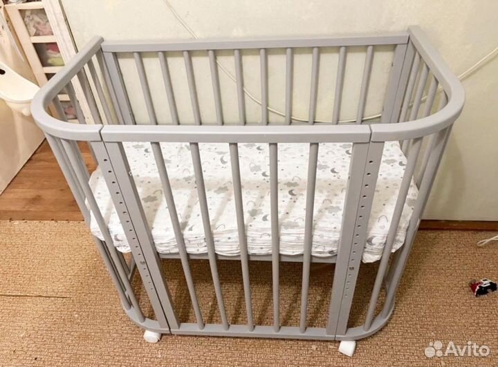Кроватка для новорожденных приставная