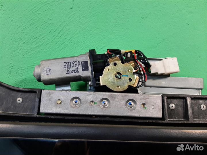 Люк в сборе Toyota RAV4 A2 2005