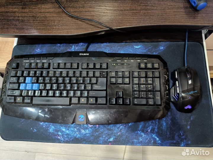 Игровая клавиатура и мышь