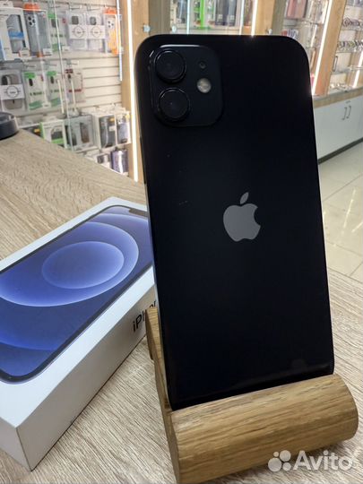 iPhone 12, 64 ГБ