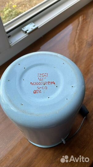 Эмалированный бидон без крышки винтаж