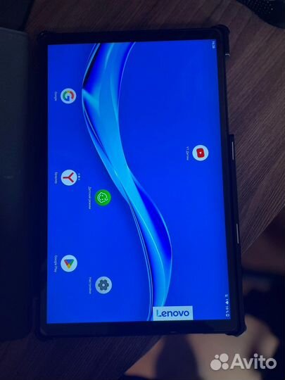 Lenovo tab m10 fhd plus