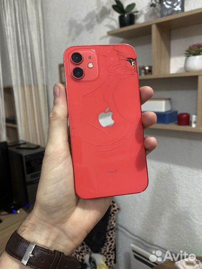 iPhone 12, 64 ГБ