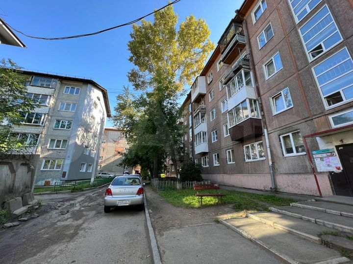 2-к. квартира, 45 м², 1/5 эт.