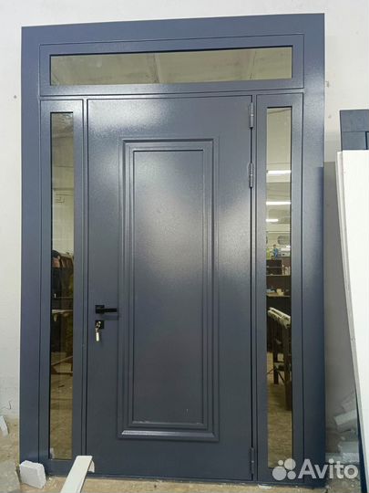 Дверь подъездная