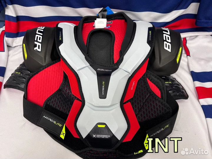 Нагрудник хоккейный Bauer Vapor HyperLite Int