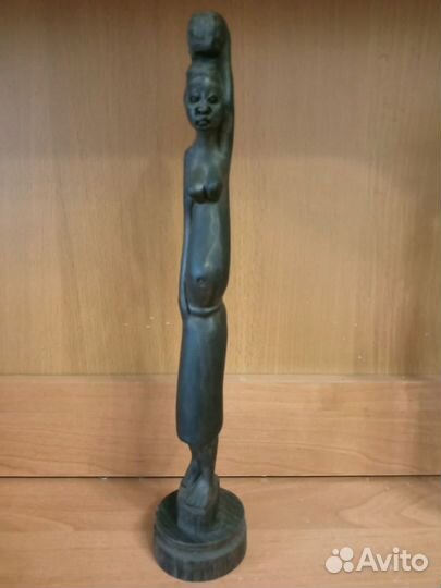 Африканские статуэтки из дерева