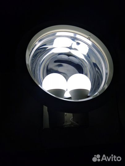 Светильник - прожектор