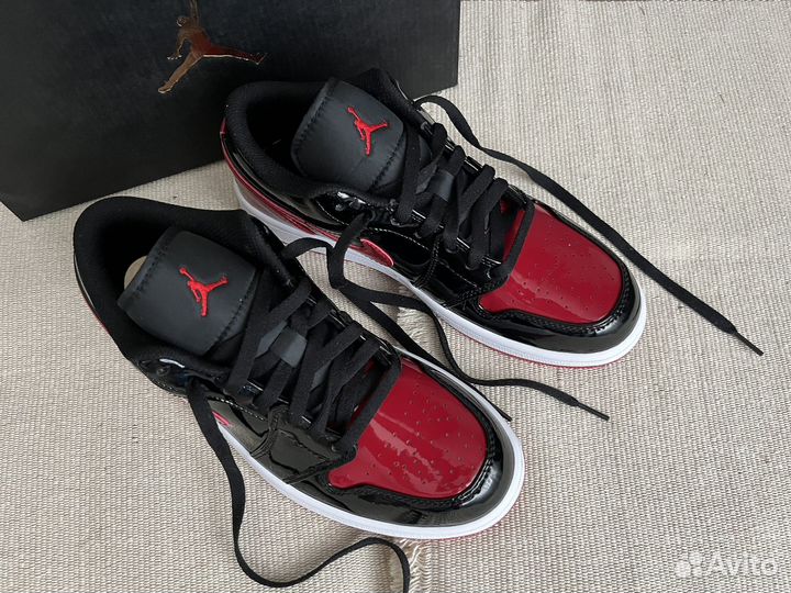 Кроссовки nike air jordan 1 low bred retro