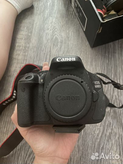 Зеркальный фотоаппарат canon 600d