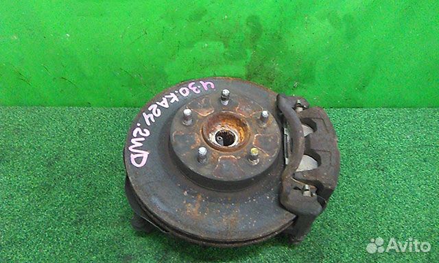 Кулак поворотный правый Nissan Presage