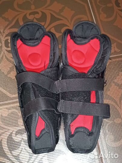 Хоккейные щитки детские