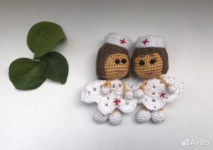 Кукла Бамбола (сувенир, подарок, брош, брелок)