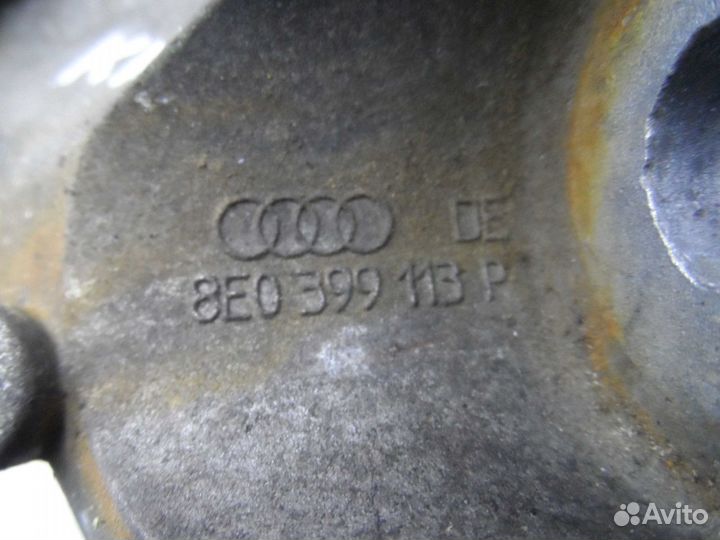 Кронштейн кпп Audi A4 B7 8E0399113P