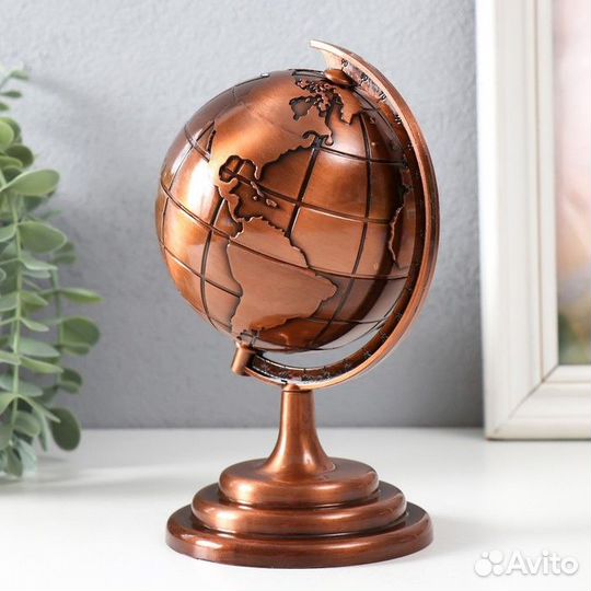 Сувенир металл 'Глобус' бронза 10,5х11х18,5 см