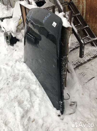 Капот б/у в сборе volkswagen touareg 1 02-10 2 шт