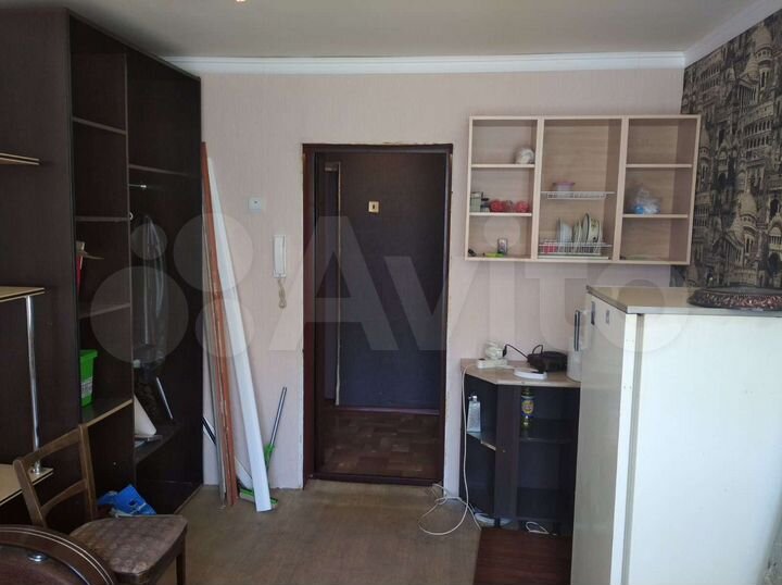 Комната 13 м² в 8-к., 3/5 эт.