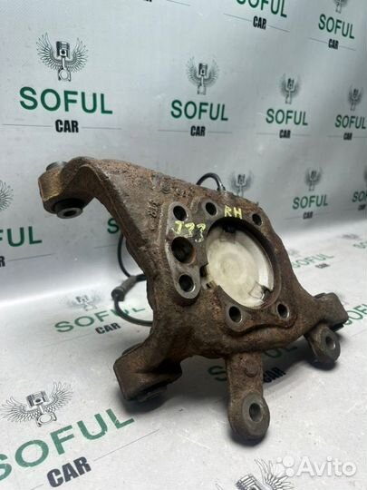 Кулак/цапфа задняя правая Nissan Teana L33