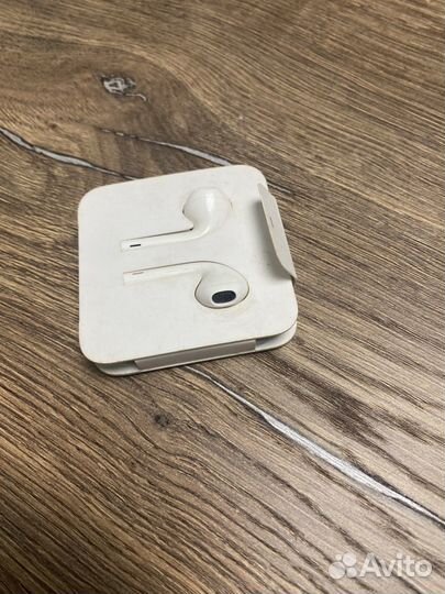 Наушники apple