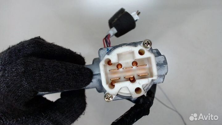 Замок зажигания Infiniti QX56, 2004