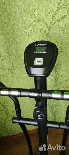 Эллиптический тренажер torneo
