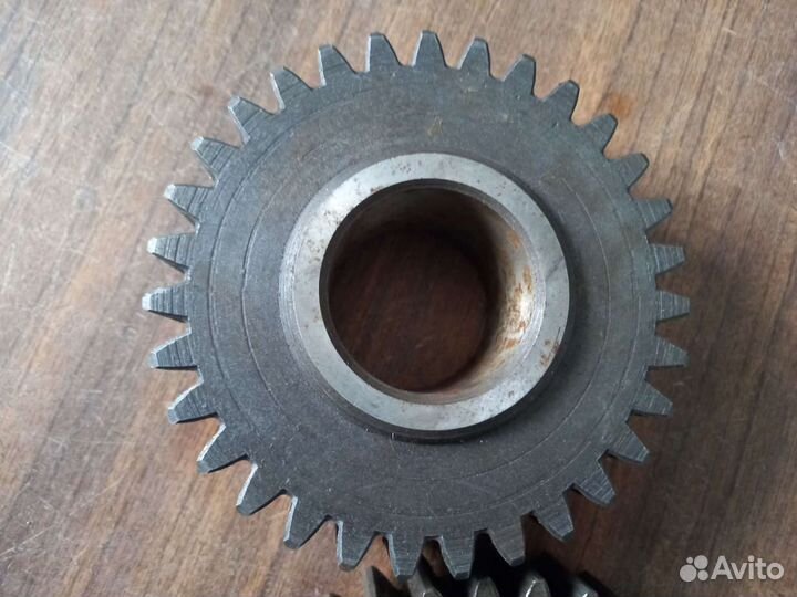 Шестерня промеж заднего хода 31 зуб кпп 238вм