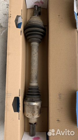 Приводной вал (полуось) левый Peugeot 3272tn