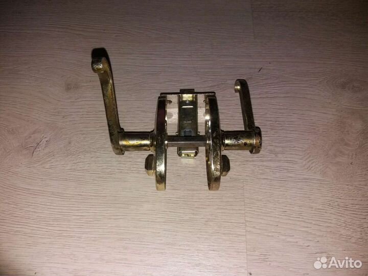 Дверная ручка