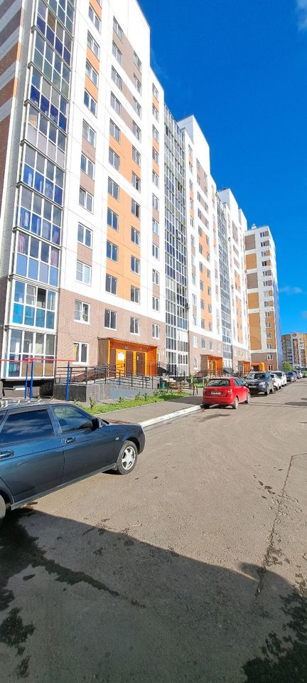 2-к. квартира, 60 м², 4/12 эт.