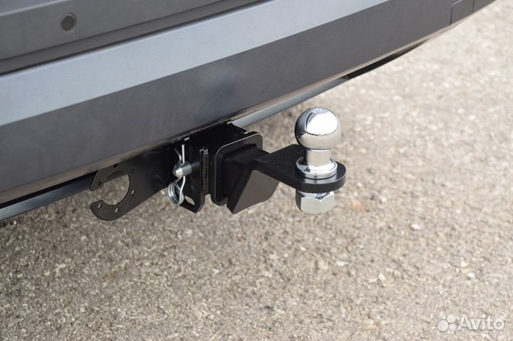 Фаркоп на Volkswagen Tiguan 2 2017 съёмный квадрат