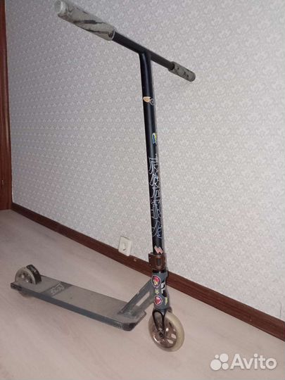 Трюковой самокат