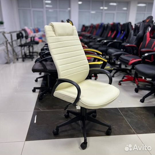 Офисное кресло Квест (цвета)