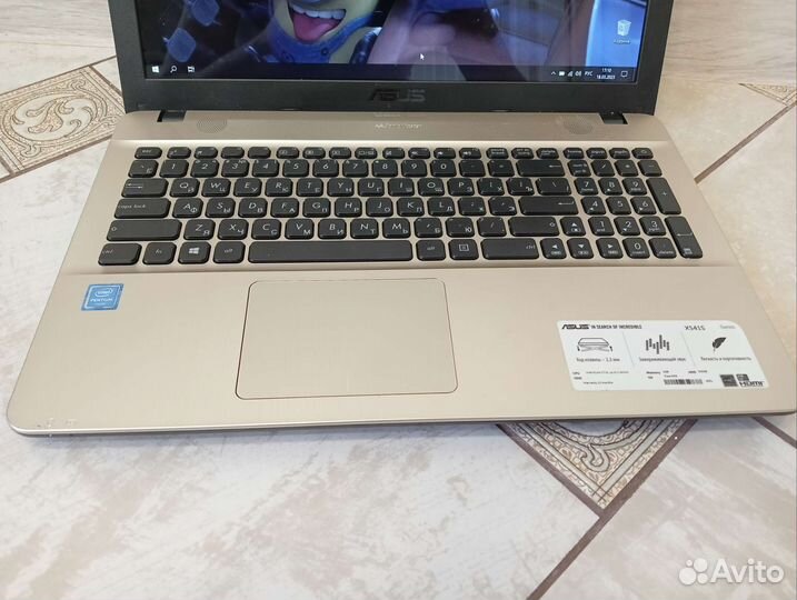 Как новый asus N3710 SSD 240гб