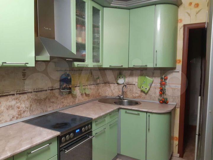 3-к. квартира, 76 м², 9/9 эт.