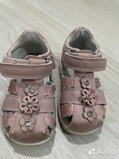 Босоножки для девочки