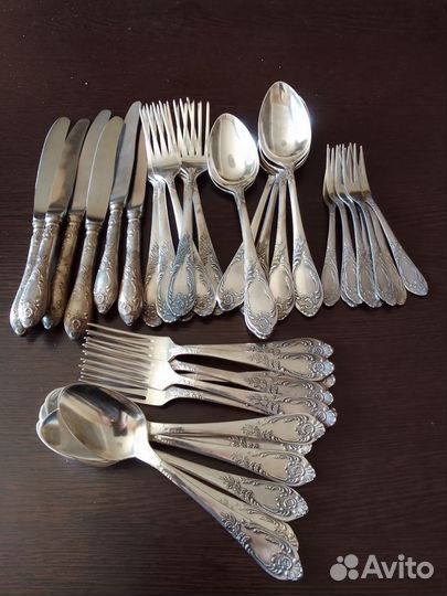 Набор столовых приборов мельхиор