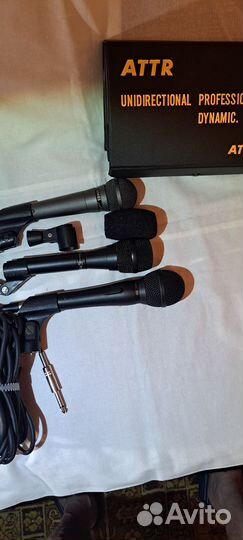 Профессиональный студийный микрофон