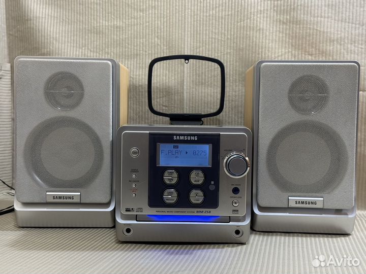 Музыкальный центр Samsung mm-zs8