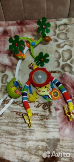 Fisher Price мобиль на кроватку Baby go пианино